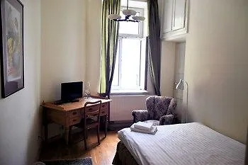 4Th Floor Bed And Breakfast Warszawa Bed & Breakfast
